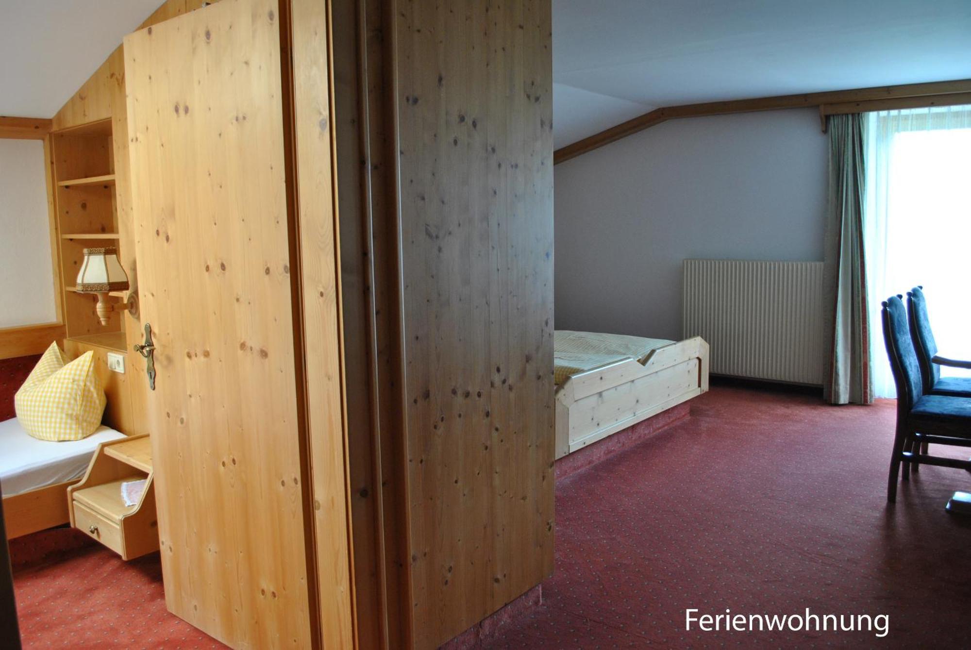 Gasthof Panorama Obsteig Room photo