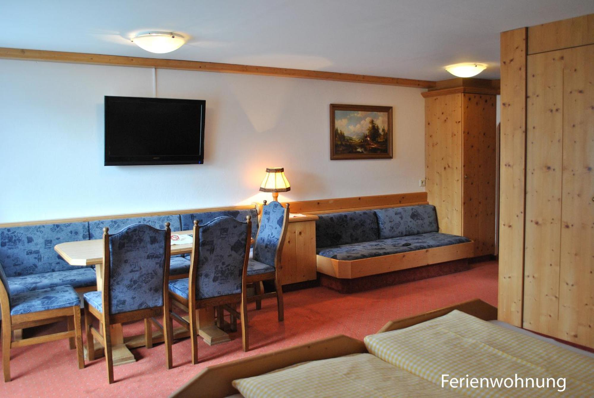 Gasthof Panorama Obsteig Room photo